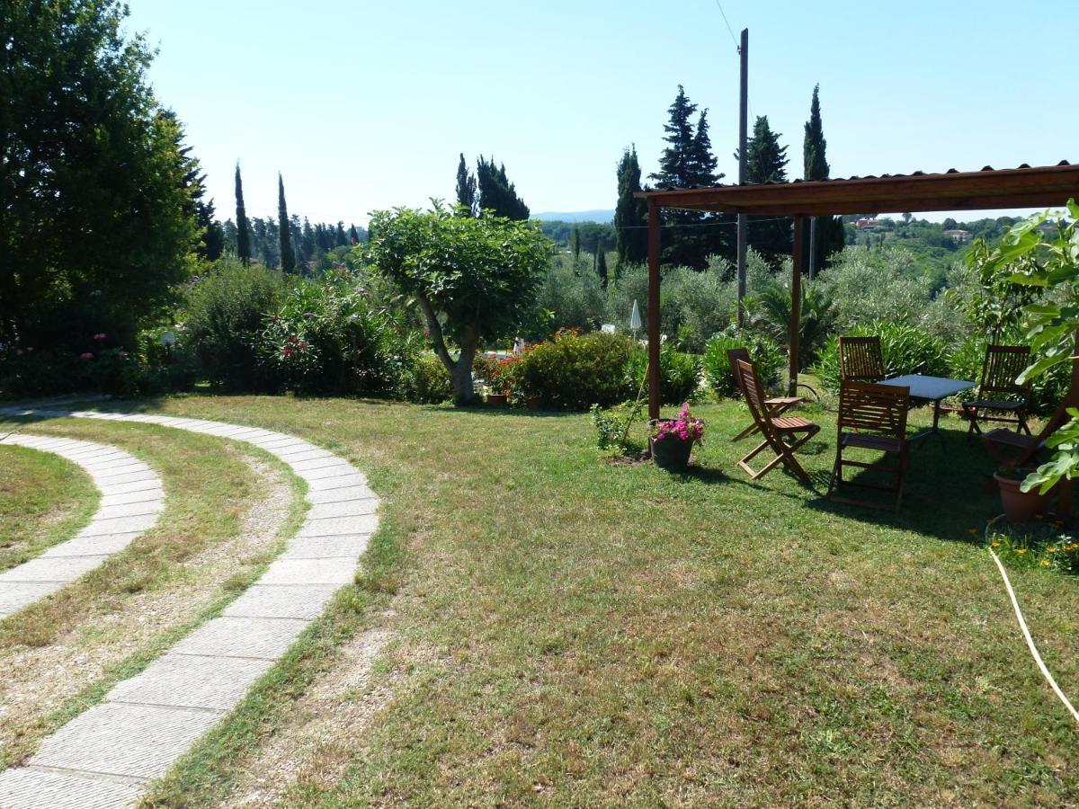 Agriturismo Poggio Al Tesoro Crespina Exterior foto