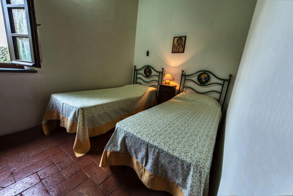 Agriturismo Poggio Al Tesoro Crespina Exterior foto